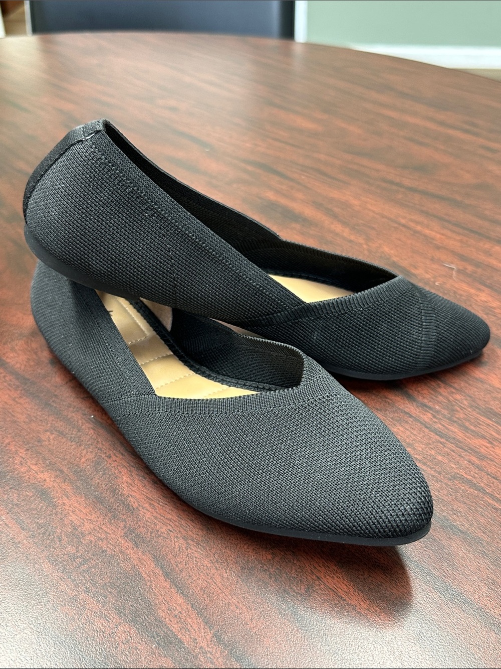 NWOT Stretchy Black Knit Pointed-Toe Slip-On Flats